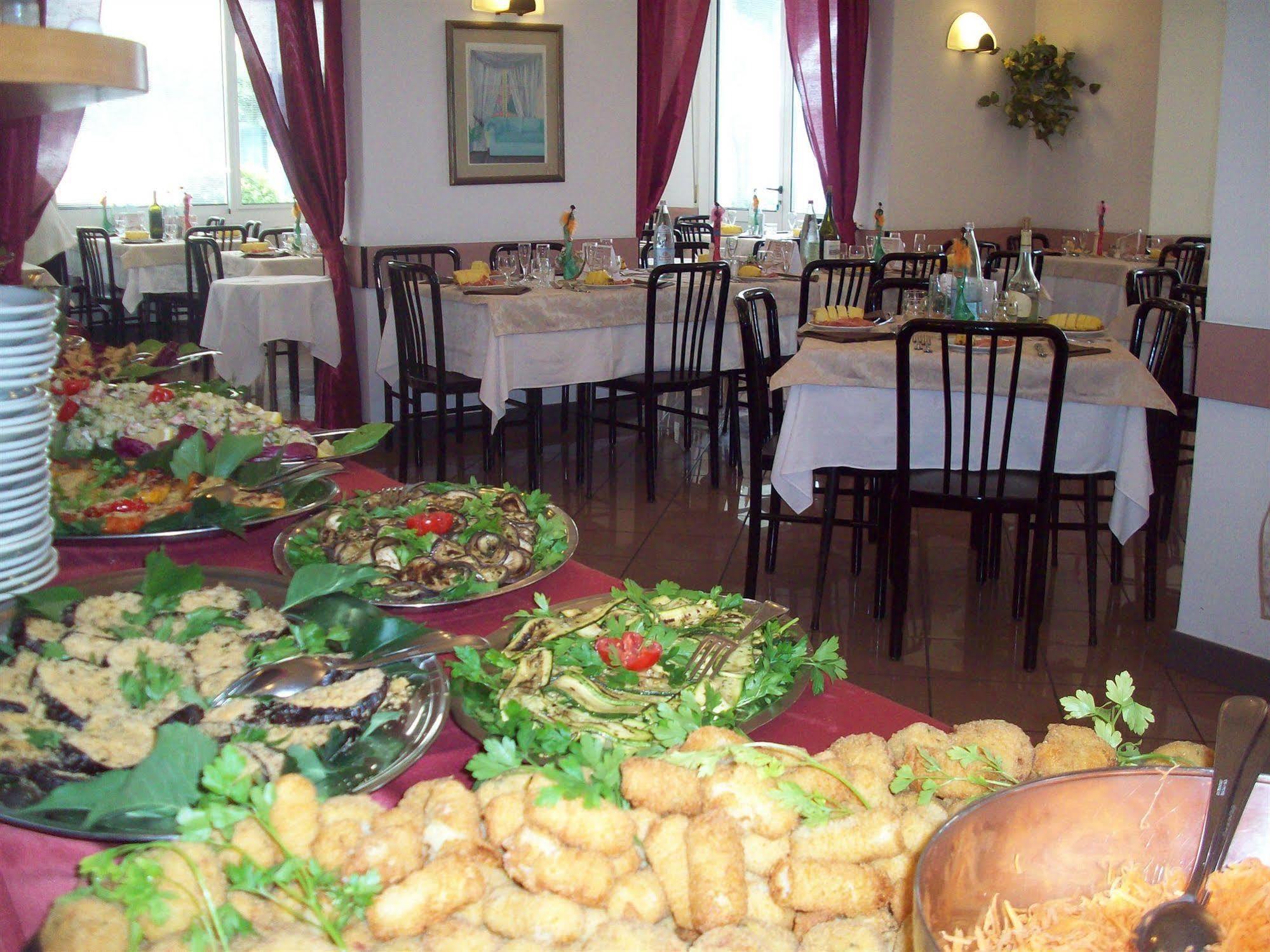 Hotel Des Bains Cattolica Extérieur photo