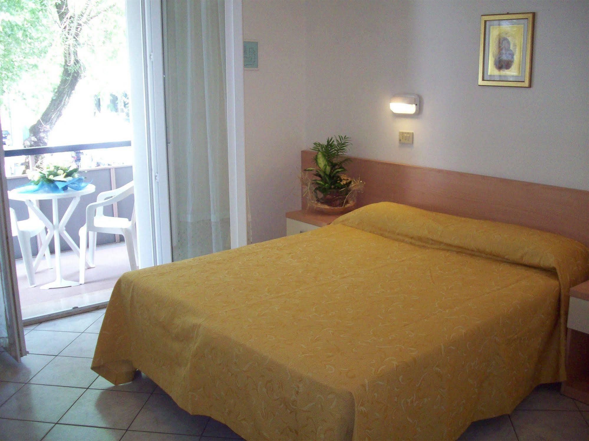 Hotel Des Bains Cattolica Extérieur photo