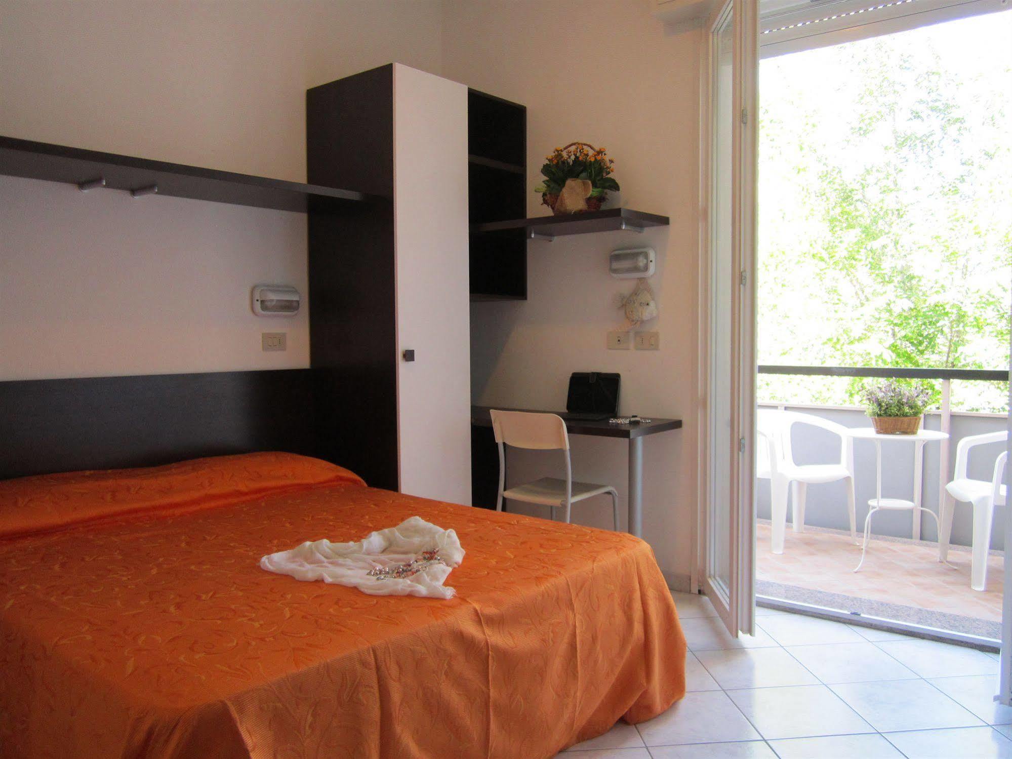 Hotel Des Bains Cattolica Extérieur photo