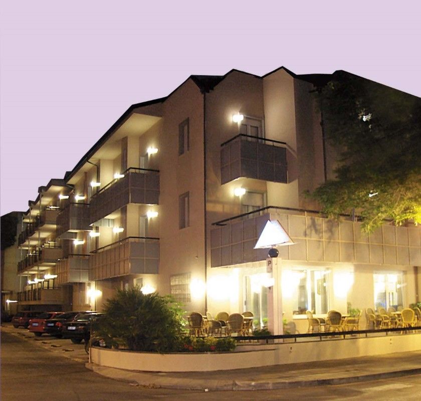 Hotel Des Bains Cattolica Extérieur photo